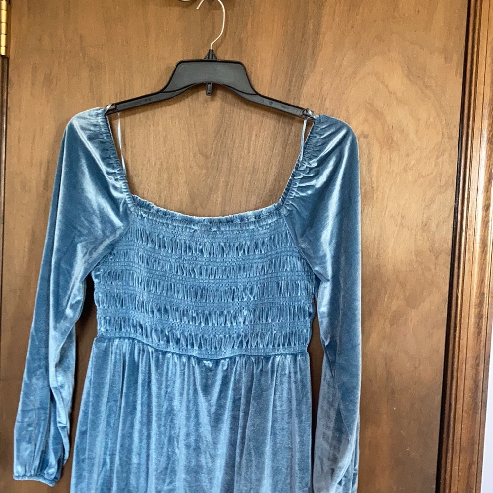Relisted LC Lauren Conrad smocked flounce hem velvet dress duller blue size M - Picture 14 of 16